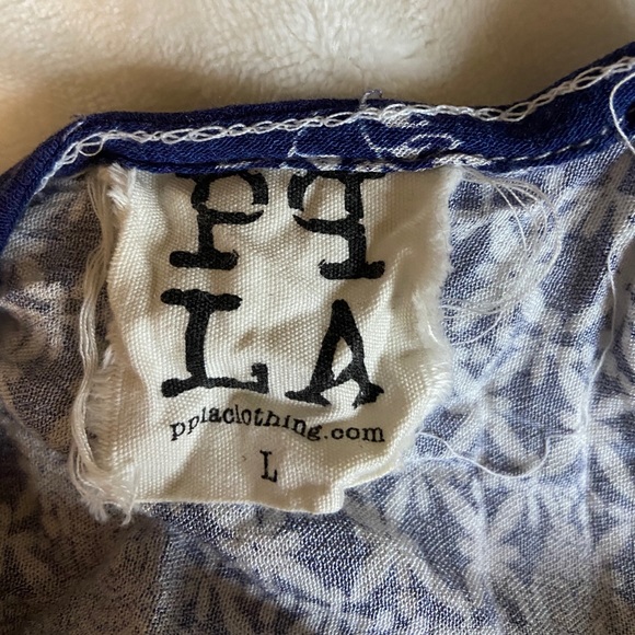 Dress - Picture 3 of 3